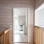 - High Quality For Up To 20 Guests Willa *