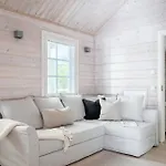 Willa - High Quality For Up To 20 Guests *