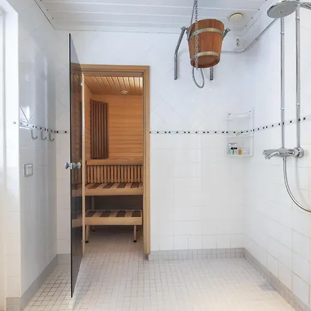 - High Quality For Up To 20 Guests Tahkovuori