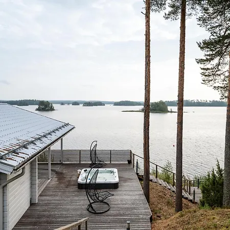 Lago, Villa Tahko