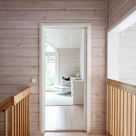 - High Quality For Up To 20 Guests Villa *