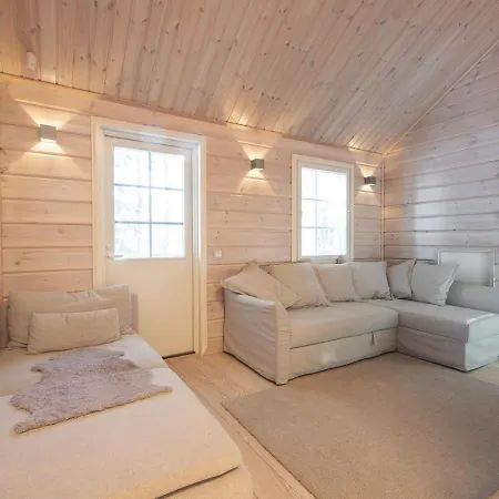 - High Quality For Up To 20 Guests